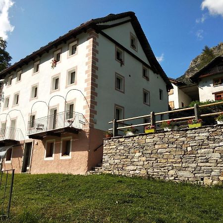 Apartamento Casa Sonnenberg Bosco-Gurin Exterior foto